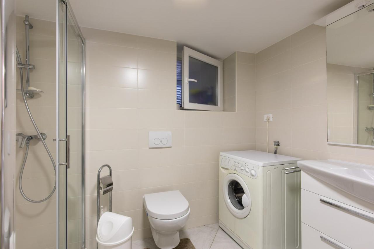 Apartment Portapisana Just 50M From The Beach Krk Town Exterior foto