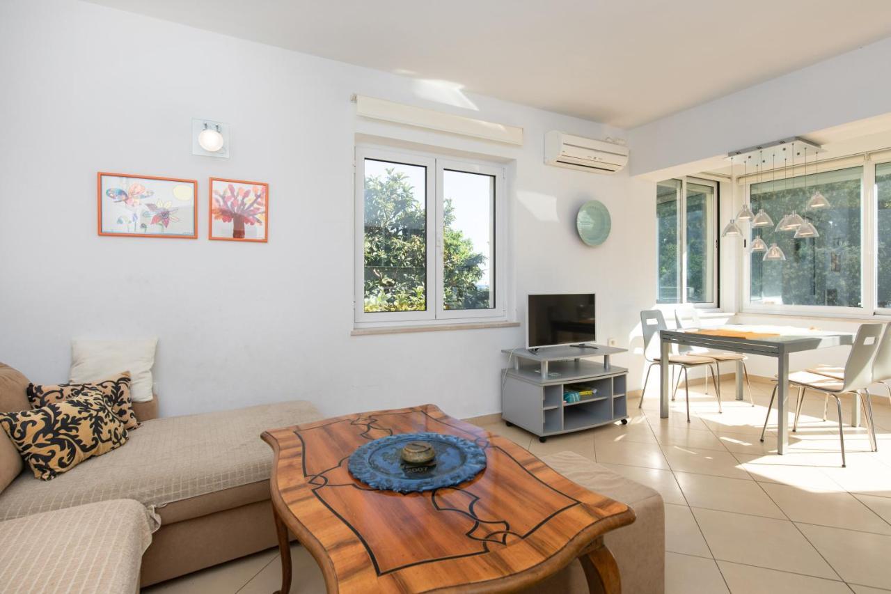 Apartment Portapisana Just 50M From The Beach Krk Town Exterior foto