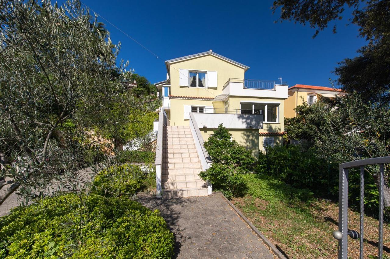 Apartment Portapisana Just 50M From The Beach Krk Town Exterior foto
